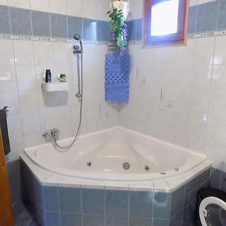 Gajo Kisduna Maganhaz * Dunavarsány