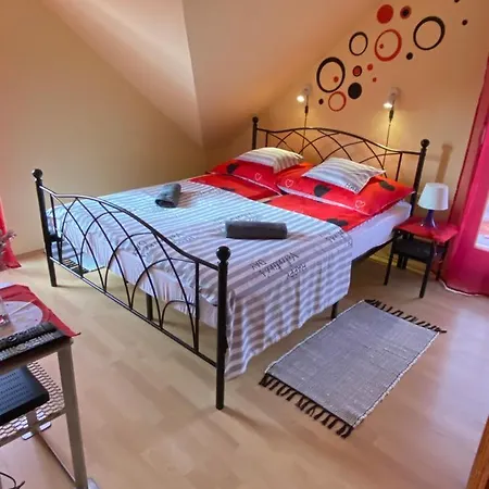 Gajo Kisduna Maganhaz * Dunavarsány